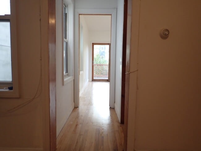 Building Photo - 88 Clermont Ave