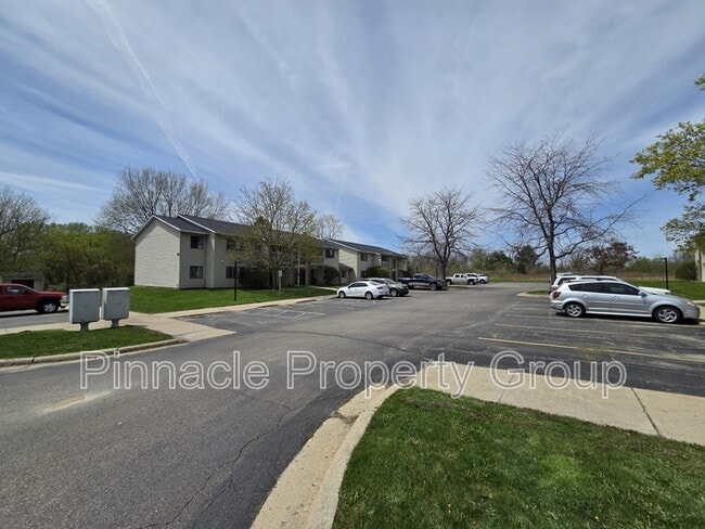 Building Photo - 3893 Orr Dr