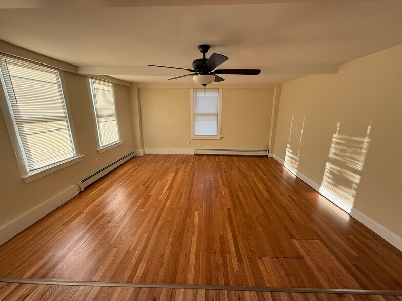 Living Room - 33 S Elm St