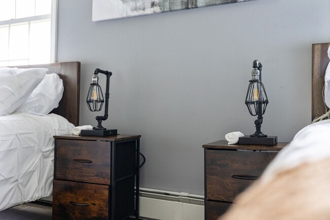 Building Photo - 321 Museum Village Rd