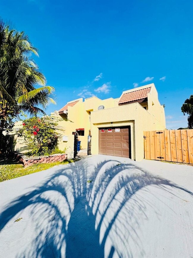 Building Photo - 1760 NW 58th Ave