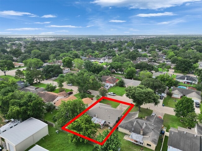 Building Photo - 18726 Wood Glen Ln
