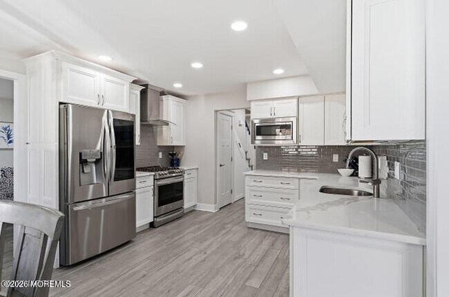 Building Photo - 16 Snowdrift Ln