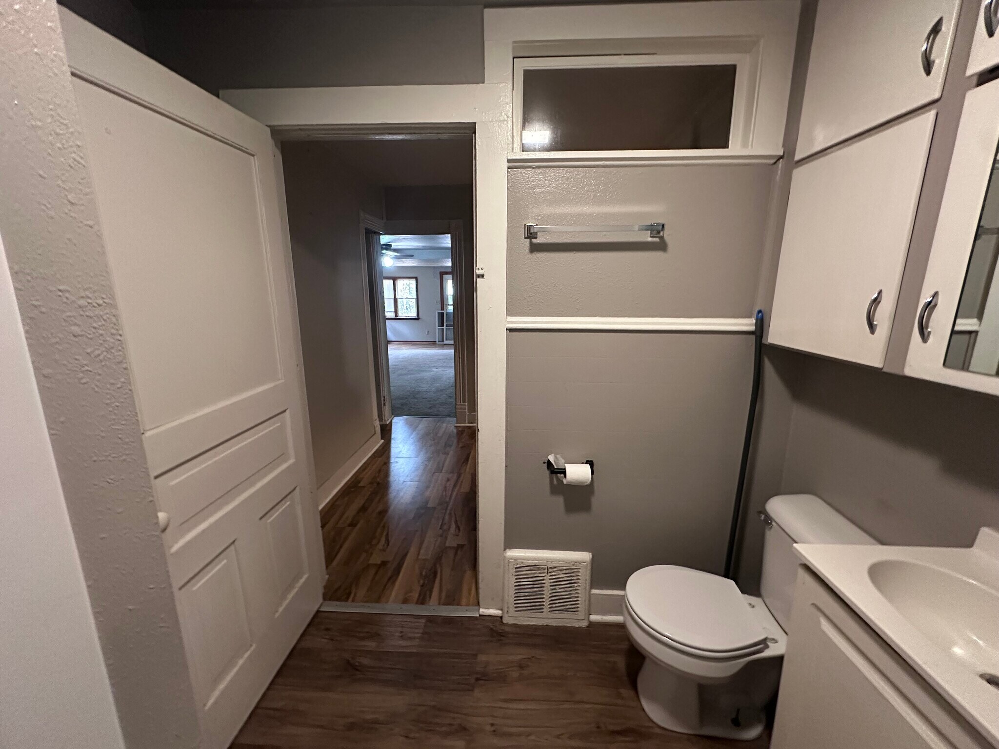 Building Photo - 629 Park Ave