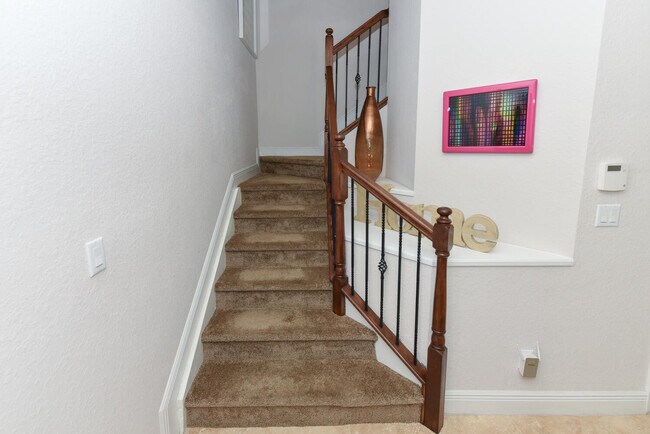 Building Photo - 3033 Waterside Cir