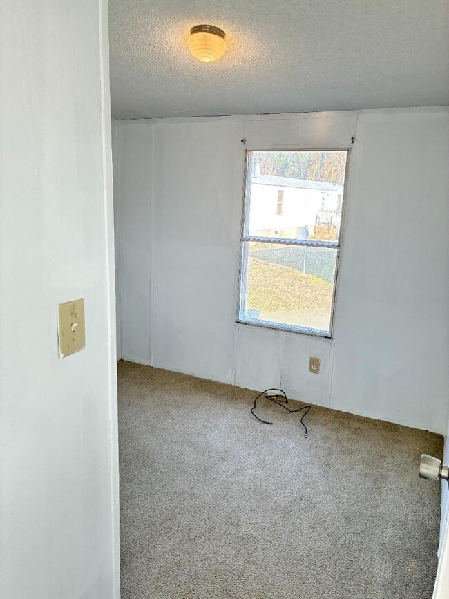 Building Photo - 2316 Wysteria Ln