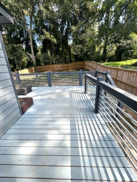 Building Photo - 851 N Grand Ave NW