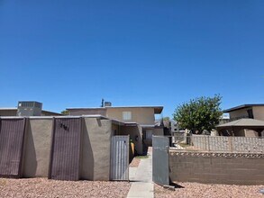 Building Photo - 3221 Arlene Way