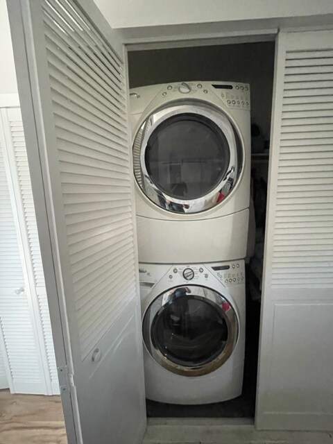 Building Photo - 1419 W 58th Plz