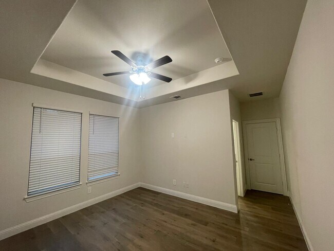 Building Photo - 2516 Sakeena Ct