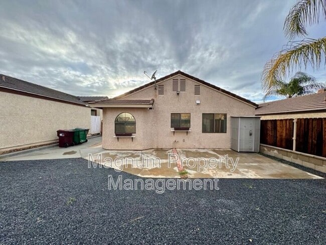 Building Photo - 27776 Spring Meadow Ct