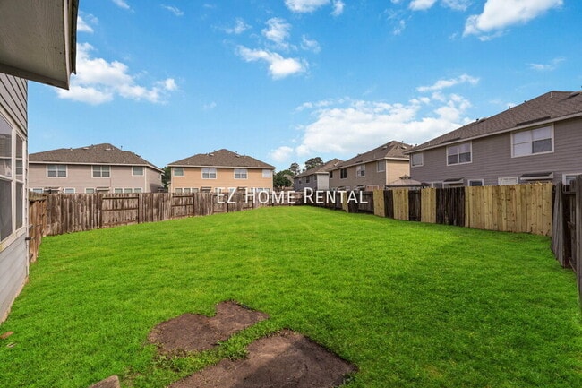 Building Photo - 14322 Mooreview Ln