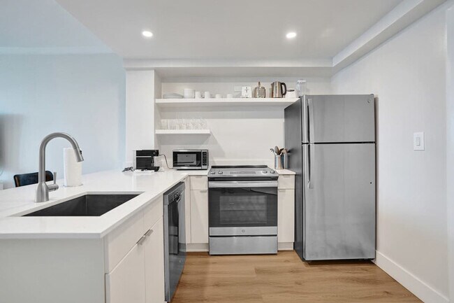 Building Photo - 2889 McFarlane Rd