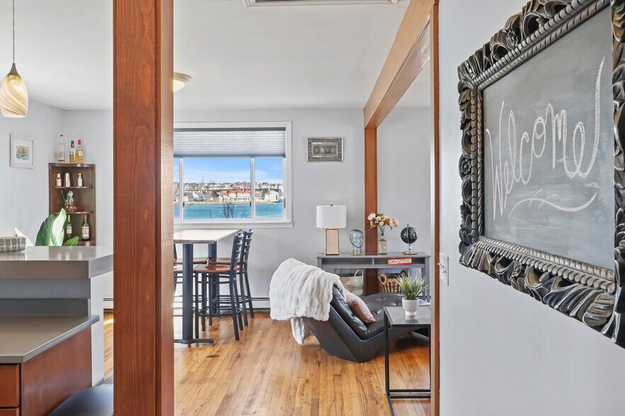 Building Photo - 372 Broadway