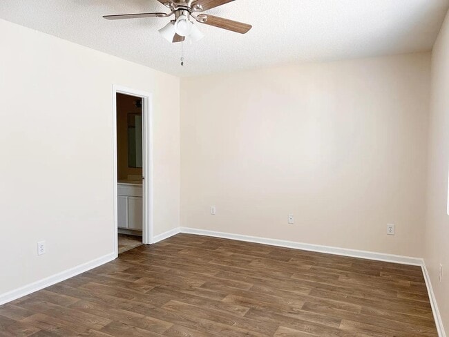 Building Photo - 113 Brushy Hollow Ln