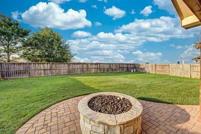 Building Photo - 4015 Addison Ranch Ln