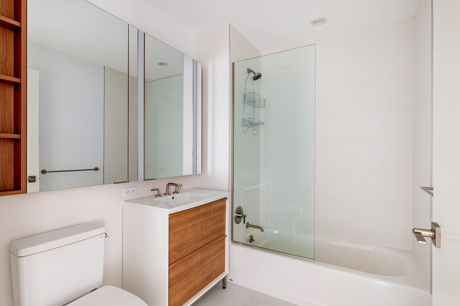 Building Photo - 77 Commercial St