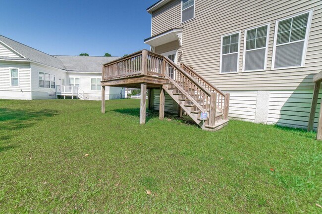 Building Photo - Available Now! ?? ?? ??!