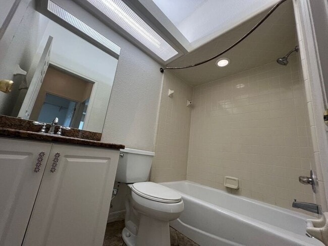 Building Photo - 707 Eagle Pond Dr