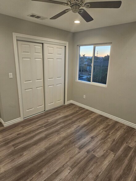 Building Photo - 7544 Denny Ave