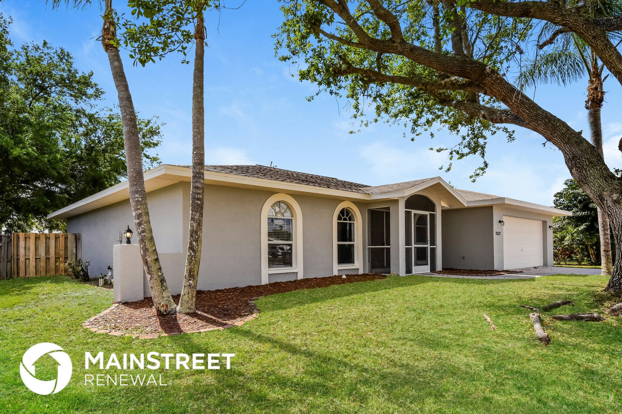 Building Photo - 3527 SE 3rd Ave