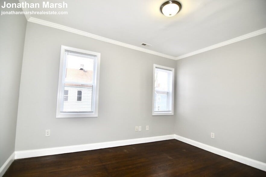 Building Photo - 152 Quincy St