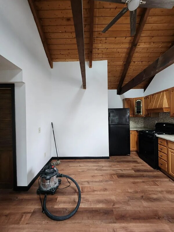 Building Photo - 5 Leonard Ave