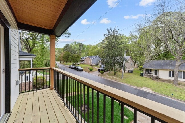 Building Photo - Gorgeous New Construction, Modern Finishes...