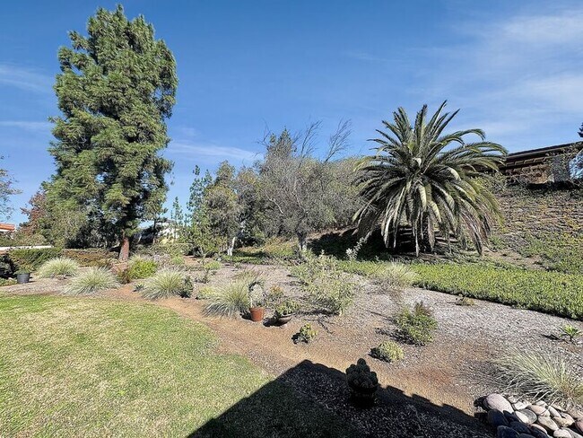 Building Photo - 16737 Meandro Dr