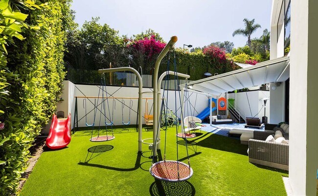 Building Photo - 9818 Hythe Ct