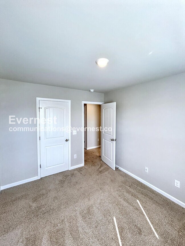 Building Photo - 4152 Grapevine Loop