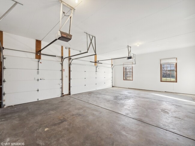 Building Photo - 22835 S Woodcrest Ln