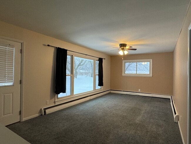 Building Photo - Charming 2-Bedroom Country Home with Garage Near Eau Claire