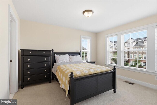 Building Photo - 42616 Hardage Terrace