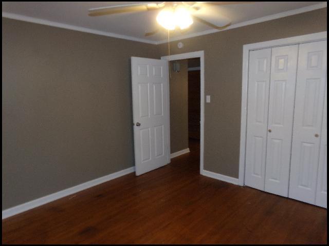 Building Photo - 17 S Avalon Dr