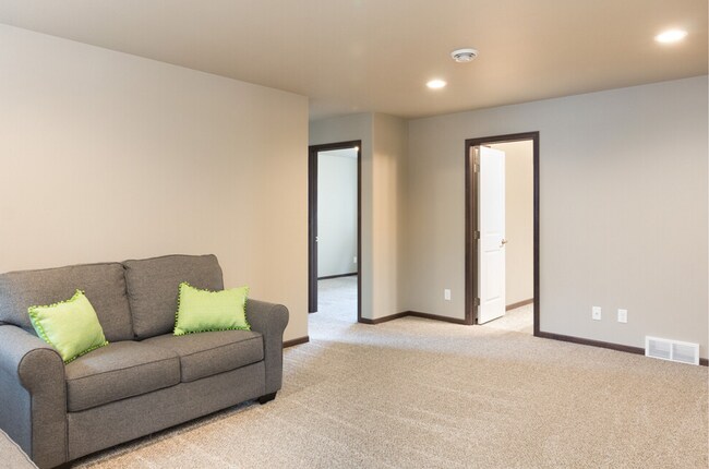 Building Photo - 3315 Pr Hts Wy