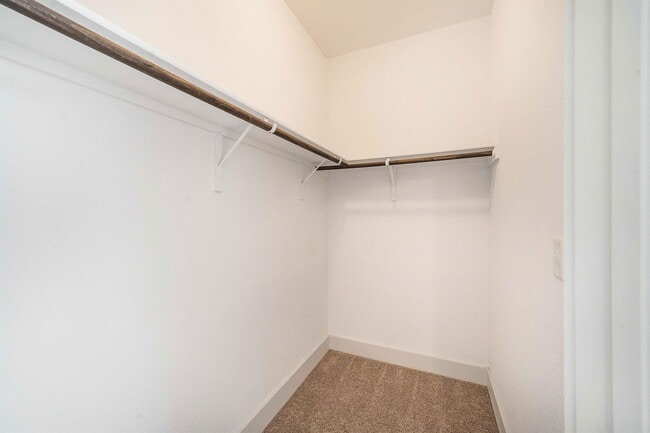 Building Photo - 1408 Casa Dr