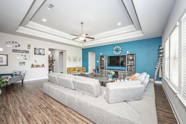 Building Photo - 10630 Harvest Dr