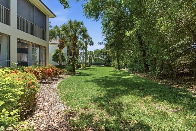 Building Photo - 10040 Valiant Ct