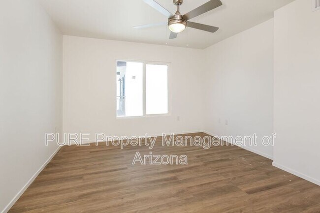 Building Photo - 6077 N 60th Ave