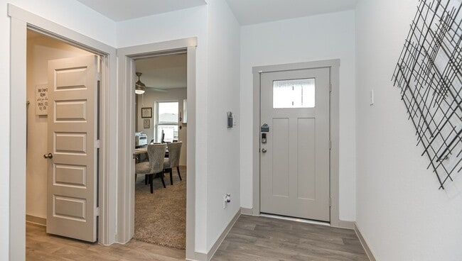 Building Photo - 1106 Briscoe Ct