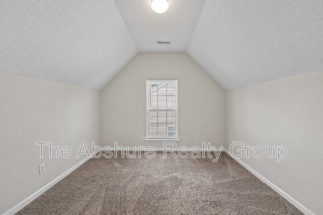 Building Photo - 5216 Carriage Pine Dr