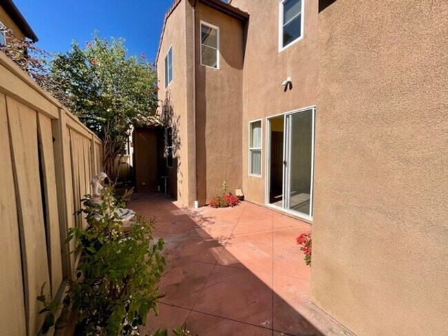 Building Photo - **Coming Soon**3 Bedroom 2 Bath Home in th...