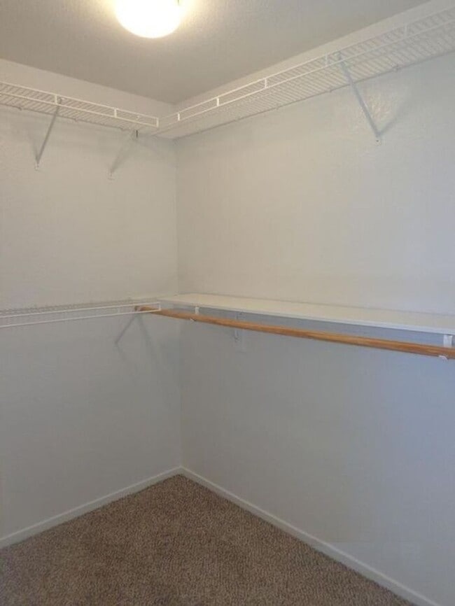 Building Photo - 3200 Fairlands Ct