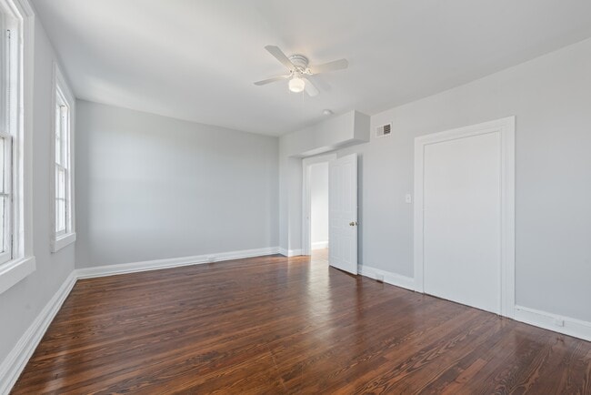 Building Photo - 239 W Lafayette Ave