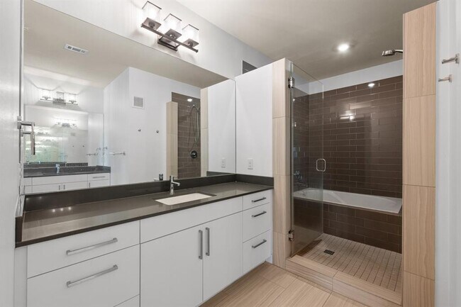 Building Photo - 3600 S Lamar Blvd