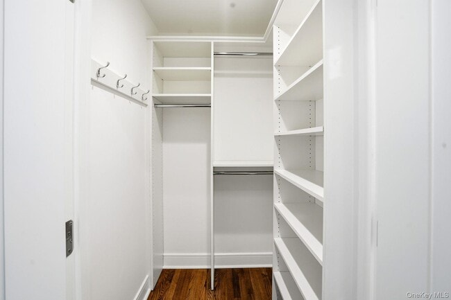 Building Photo - 71 Henry Ave