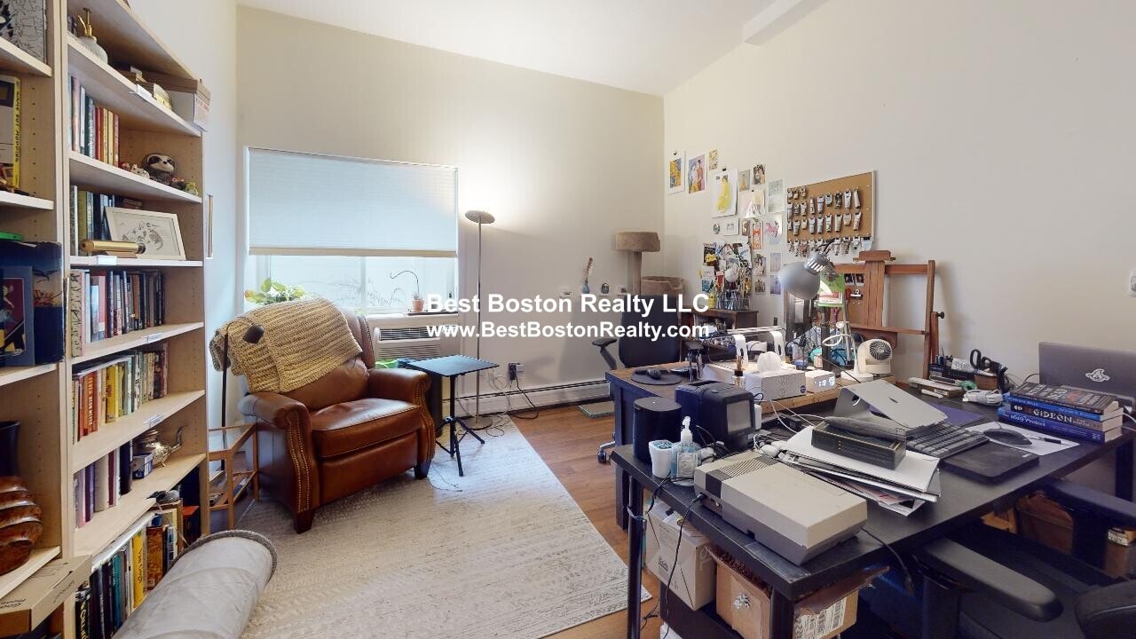 Building Photo - 50 Craigie St