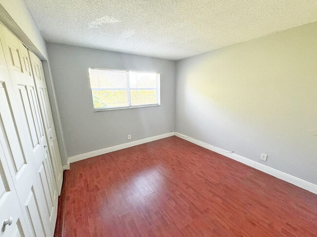 Building Photo - 4457 Treehouse Ln