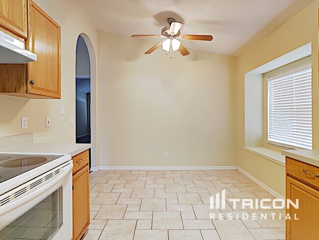 Building Photo - 11302 Andy Dr